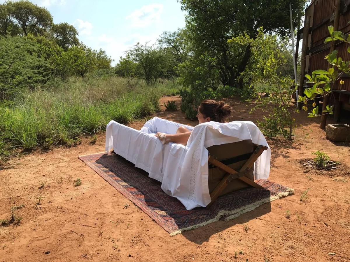 Out In Africa Wildlife Lodge Hammanskraal Eksteriør billede