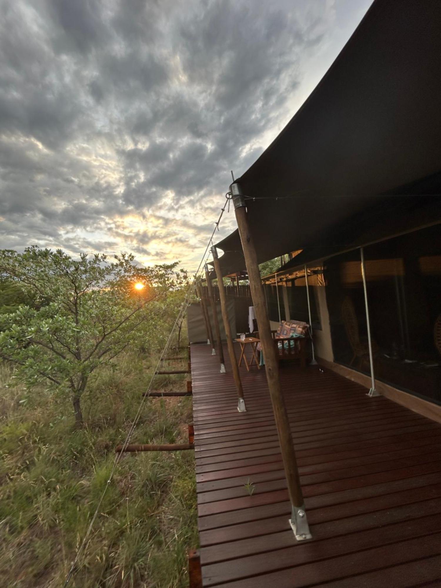 Out In Africa Wildlife Lodge Hammanskraal Eksteriør billede